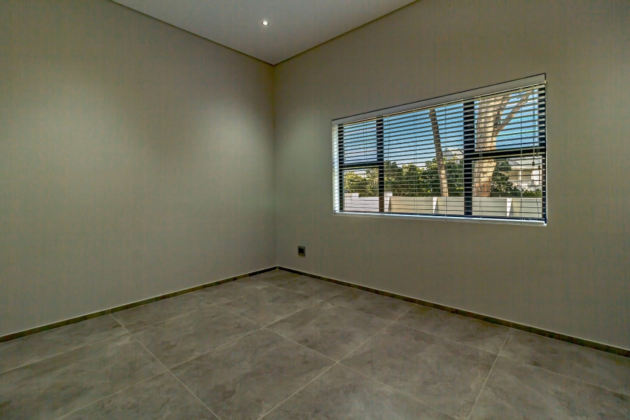 4 Bedroom Property for Sale in Mzuri Estate Western Cape